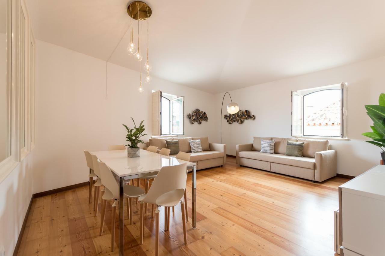 Alfama Modern Two-Bedroom Apartment W/ River View And Parking - By Lu Holidays Lisboa Exterior foto