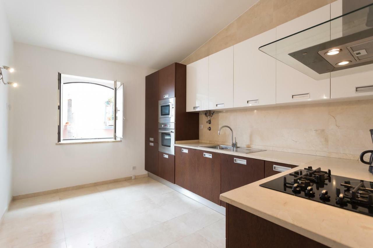 Alfama Modern Two-Bedroom Apartment W/ River View And Parking - By Lu Holidays Lisboa Exterior foto