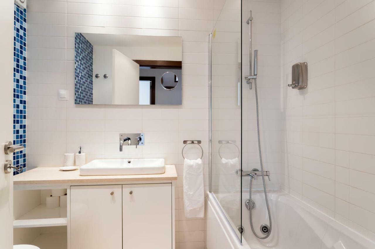 Alfama Modern Two-Bedroom Apartment W/ River View And Parking - By Lu Holidays Lisboa Exterior foto