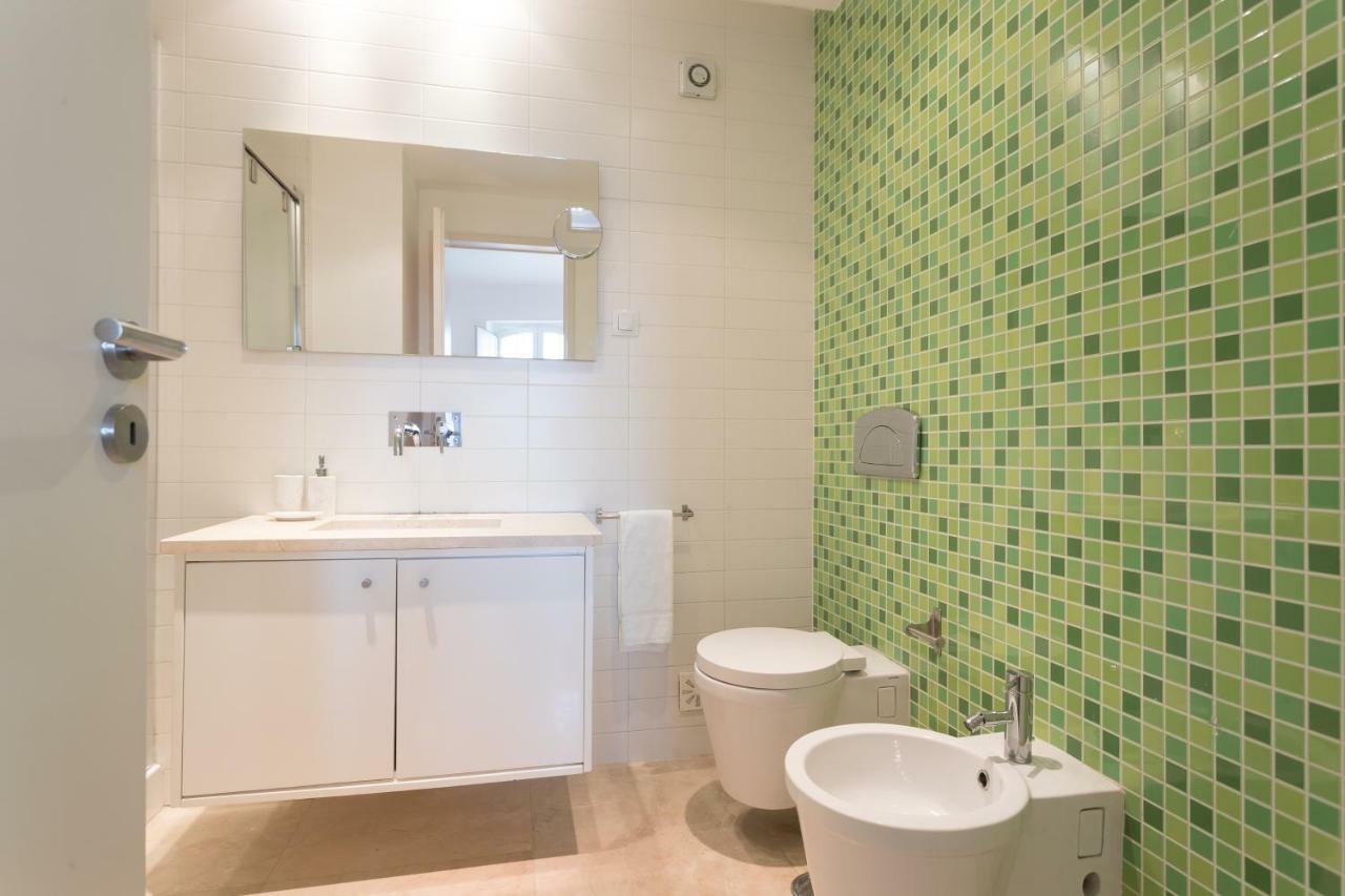 Alfama Modern Two-Bedroom Apartment W/ River View And Parking - By Lu Holidays Lisboa Exterior foto