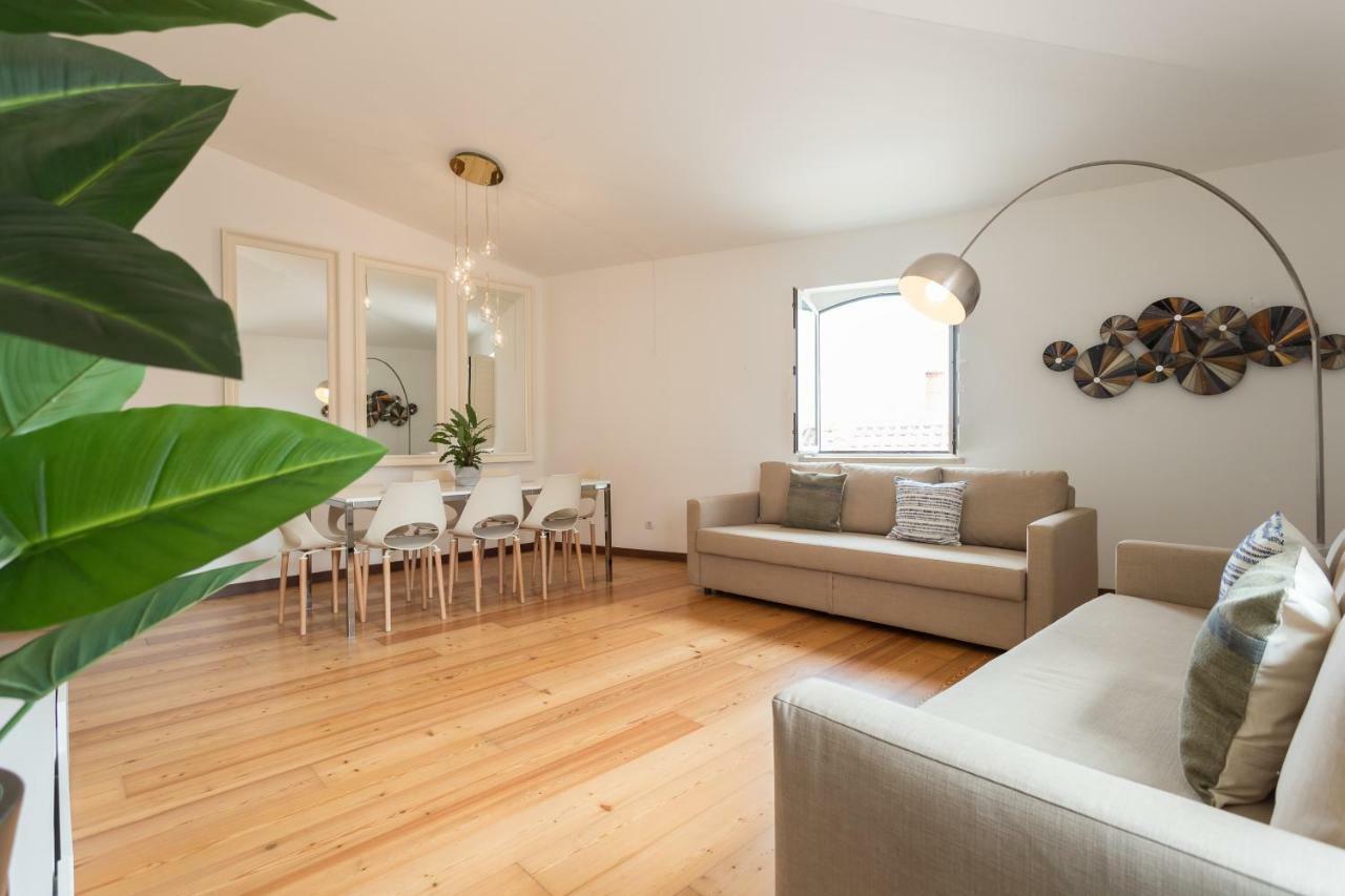 Alfama Modern Two-Bedroom Apartment W/ River View And Parking - By Lu Holidays Lisboa Exterior foto